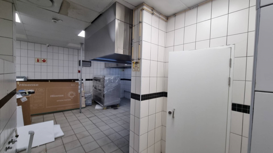 To Let Commercial Property for Rent in Woodstock Western Cape